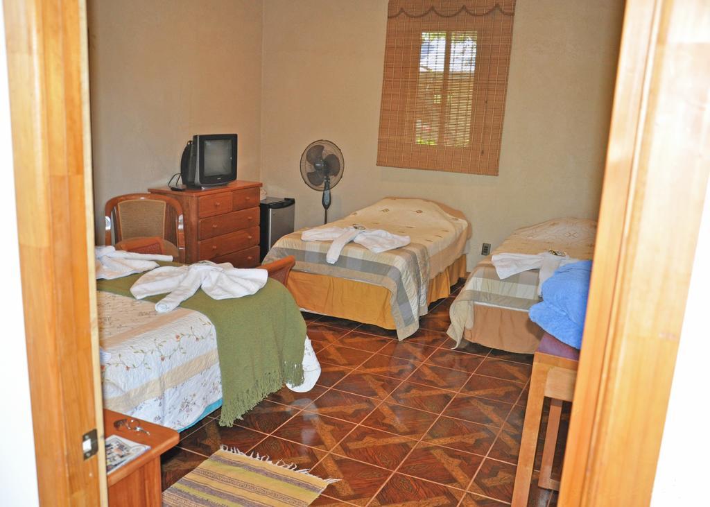 Hotel Tekarera - Kainga Nui Hanga Roa Bilik gambar